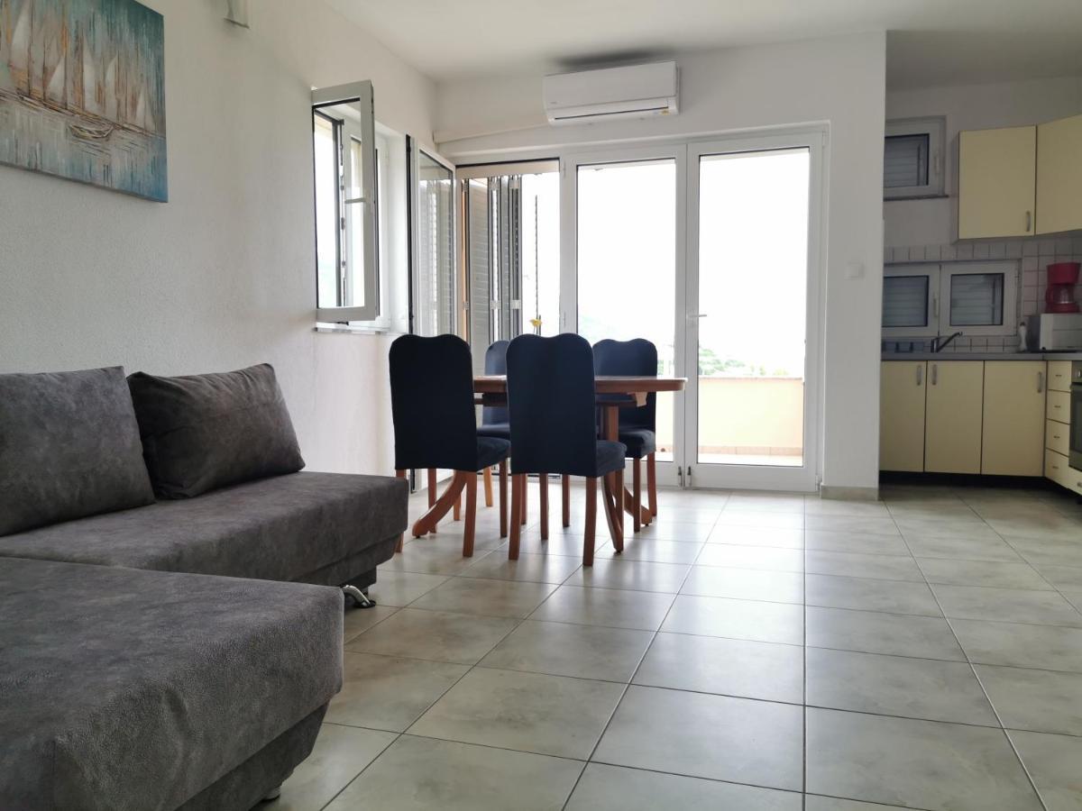 Apartments Golub Cesarica Buitenkant foto